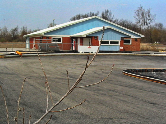 Sky Drive-In Theatre - April 2003 Photo Modified Snack Bar